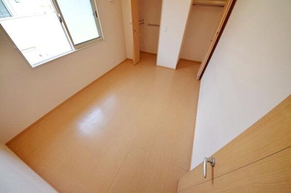 インペリアル・レイク Iの物件内観写真